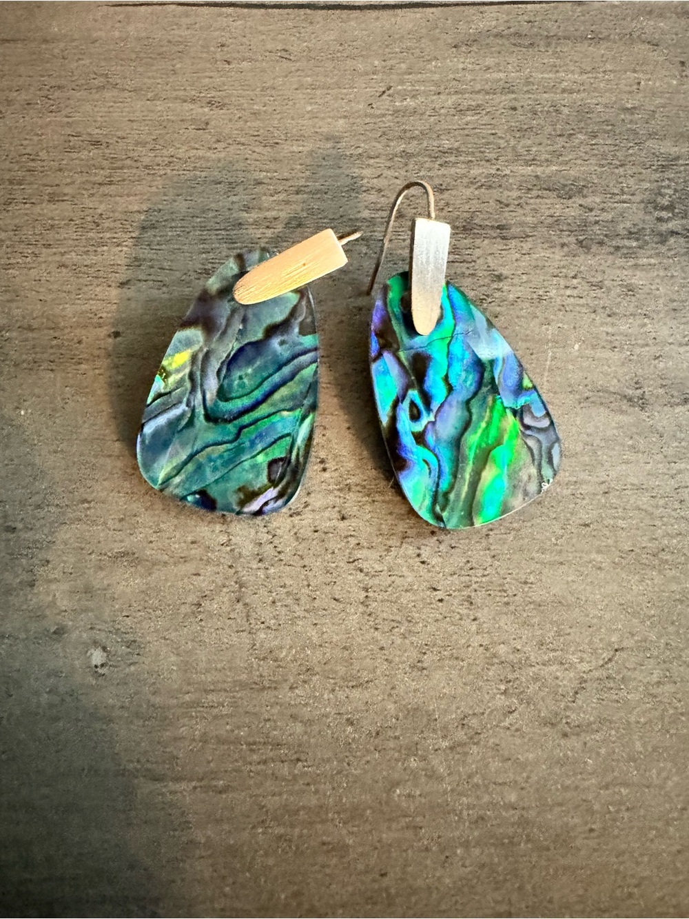 Earrings (Jewelry)